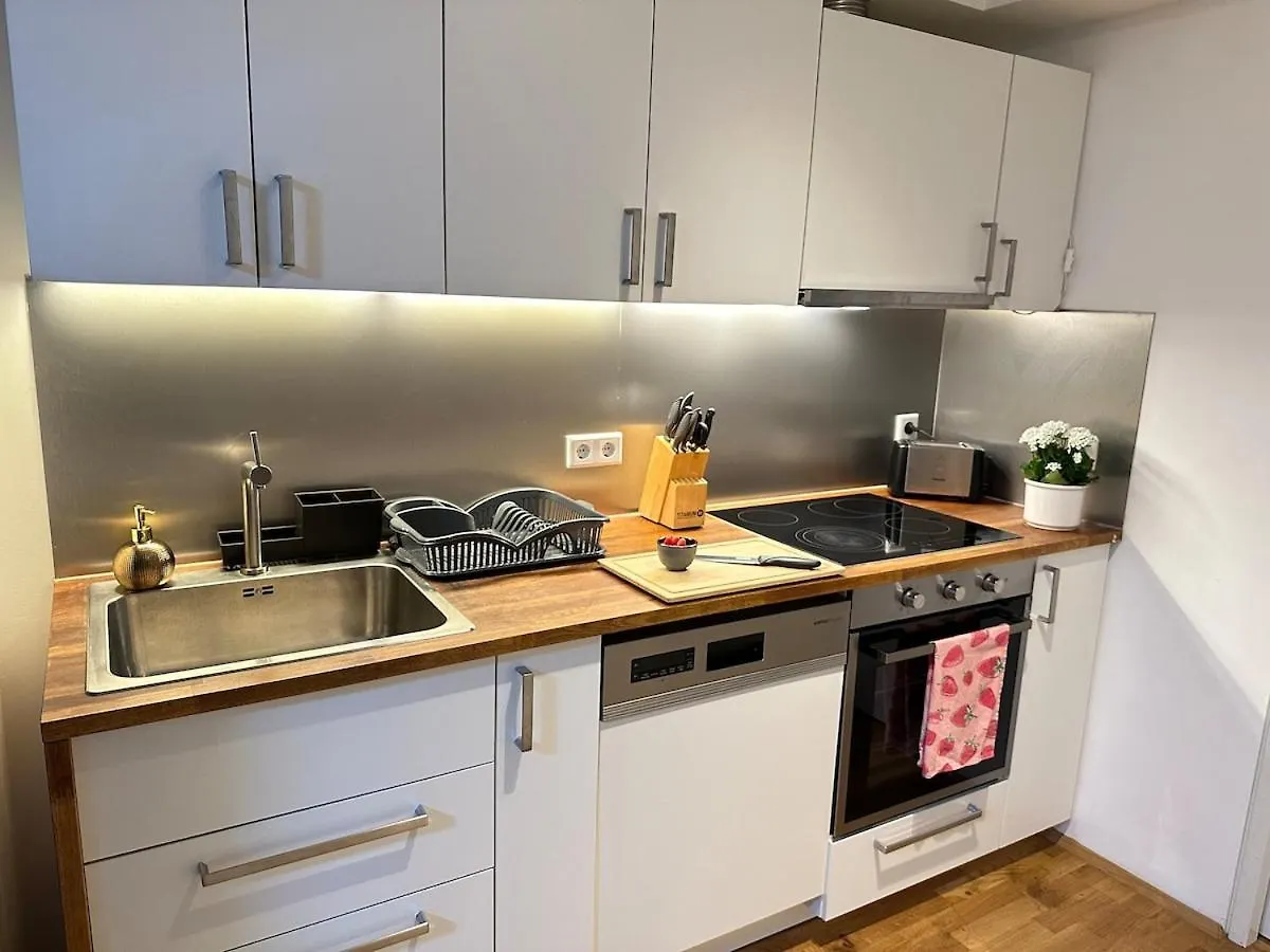 Nest & Rest Garden Stay With Free Parking Salzburg 0*,