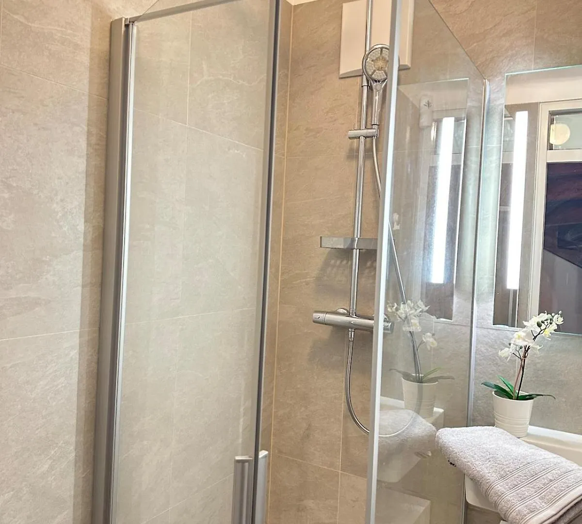 Guest house Nest & Rest Garden Stay With Free Parking Salzburg